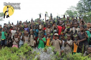 Madagascar Biodiversity Partnership EPP Kianjavato students with trees_HHamilton